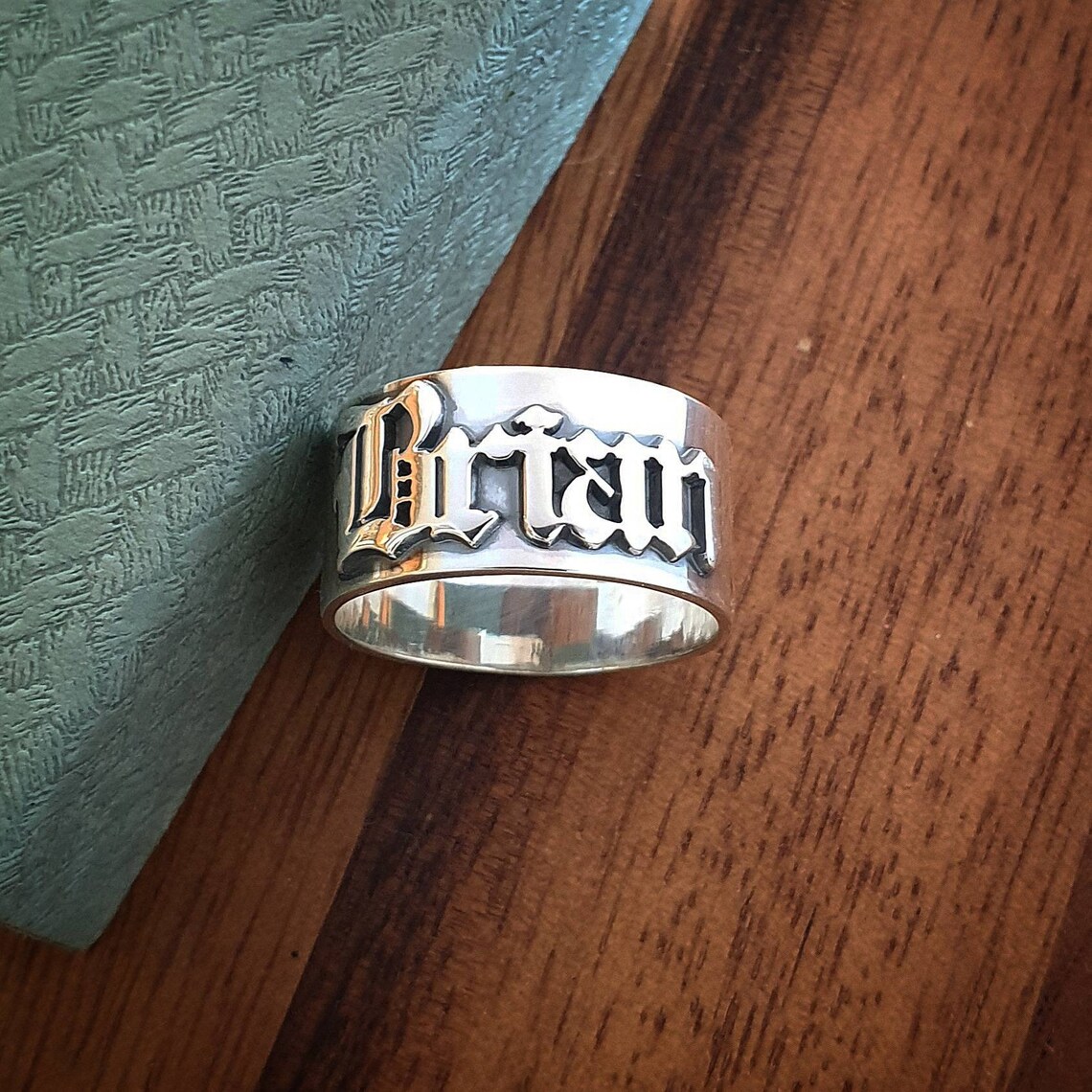 Мужские готические кольца 12 м – обзор и цена Initial Ring Custom